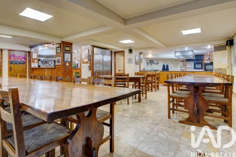 Liikekiinteistö myytävänä Eibar, Gipuzkoa, Espanja, 1 makuuhuone, 120 m2 No. 187807 - kuva 9