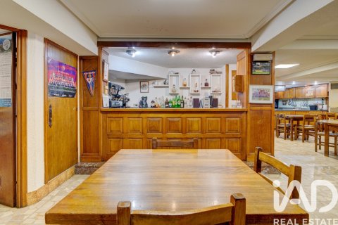 Liikekiinteistö myytävänä Eibar, Gipuzkoa, Espanja, 1 makuuhuone, 120 m2 No. 187807 - kuva 10