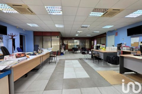 Продажа коммерческой недвижимости в Сервелло, Барселона, Испания 1128м2 №153438 - фото 25