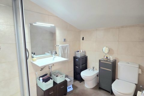 Paritalo myytävänä Santa Perpetua De Mogoda, Barcelona, Espanja, 2 makuuhuonetta, 160 m2 No. 153439 - kuva 20