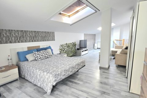 Paritalo myytävänä Santa Perpetua De Mogoda, Barcelona, Espanja, 2 makuuhuonetta, 160 m2 No. 153439 - kuva 18