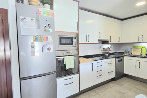 Paritalo myytävänä Santa Perpetua De Mogoda, Barcelona, Espanja, 2 makuuhuonetta, 160 m2 No. 153439 - kuva 6