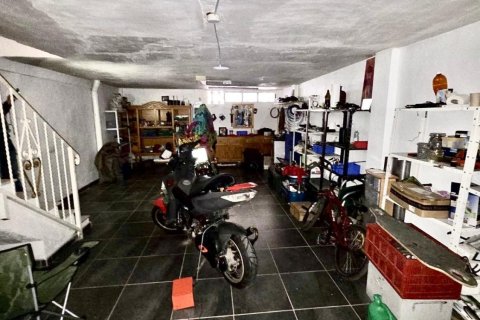 House for sale in Torrevieja, Alicante, Spain 3 bedrooms, 92 sq.m. No. 165920 - photo 19