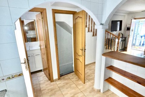 House for sale in Torrevieja, Alicante, Spain 3 bedrooms, 92 sq.m. No. 165920 - photo 8