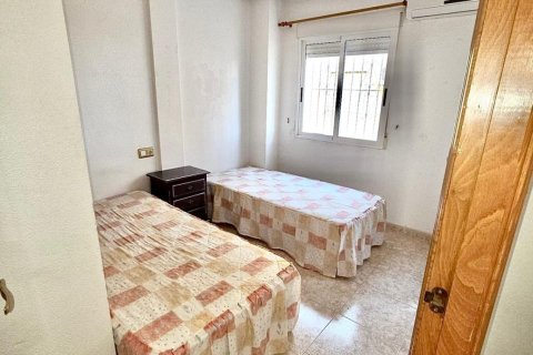 House for sale in Torrevieja, Alicante, Spain 3 bedrooms, 92 sq.m. No. 165920 - photo 13