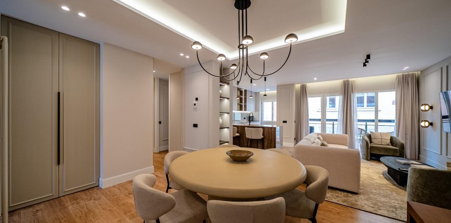 Dzīvoklis Madrid, Spānijā 3 istabas, 120 m2 Nr. 165923