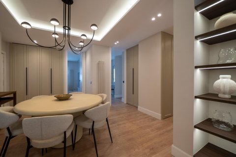 Dzīvoklis pārdošanā Madrid, Spānijā 3 istabas, 120 m2 Nr. 165923 - attēls 14