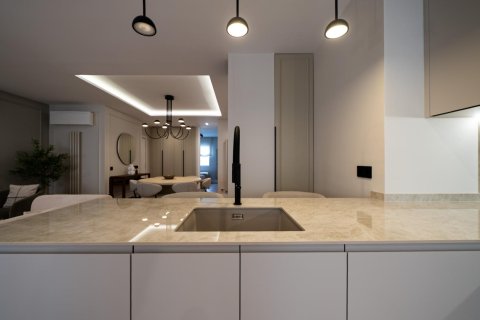 Dzīvoklis pārdošanā Madrid, Spānijā 3 istabas, 120 m2 Nr. 165923 - attēls 12