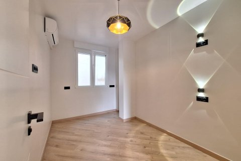 Wohnung zum Verkauf in Torrevieja, Alicante, Spanien 1 Schlafzimmer, 80 m2 Nr. 165922 - Foto 11