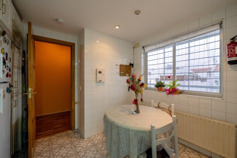 Appartamento in vendita a Madrid, Spagna 2 camere da letto, 94 mq. N° 165925 - foto 9