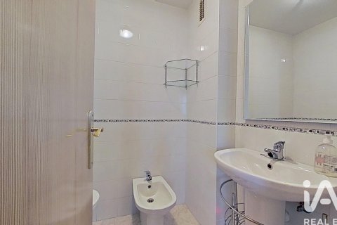 Huoneisto vuokrattavana Oropesa del Mar, Castellon, Espanja, 3 makuuhuonetta, 56 m2 No. 152251 - kuva 4