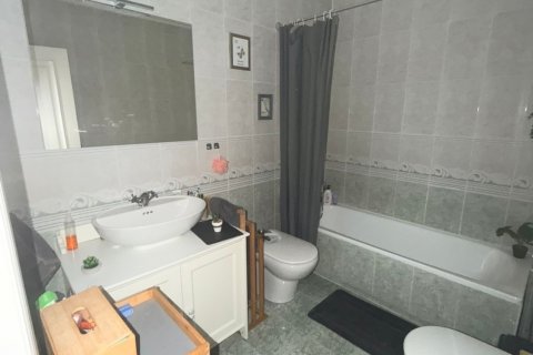 Kaupunkipientalo myytävänä Villaquilambre, Leon, Espanja, 3 makuuhuonetta, 275 m2 No. 152255 - kuva 17