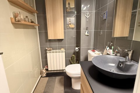 Kaupunkipientalo myytävänä Villaquilambre, Leon, Espanja, 3 makuuhuonetta, 275 m2 No. 152255 - kuva 4