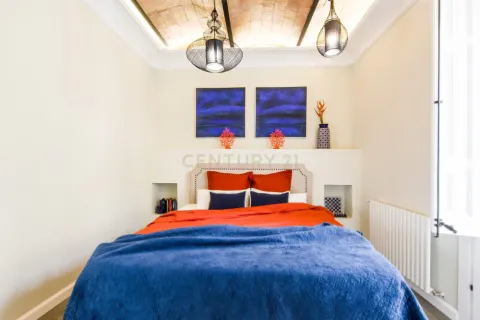 House for sale in Barcelona, Spain 4 bedrooms, 300 sq.m. No. 167127 - photo 17