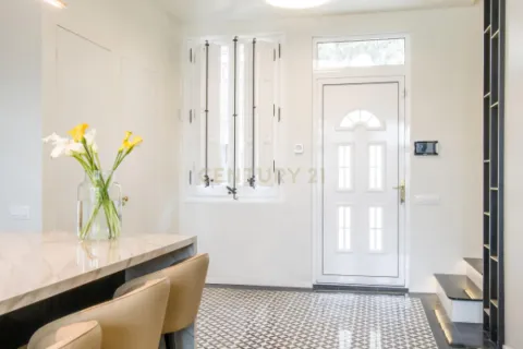 House for sale in Barcelona, Spain 4 bedrooms, 300 sq.m. No. 167127 - photo 20