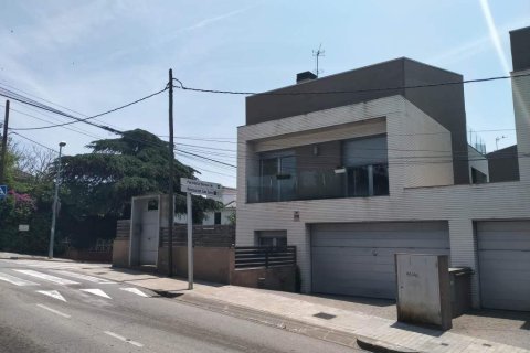 House à vendre à Alella, Barcelona, Espagne, 4 chambres, 224.96 m2 No. 166989 - photo 14