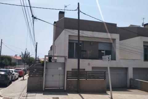 House à vendre à Alella, Barcelona, Espagne, 4 chambres, 224.96 m2 No. 166989 - photo 13