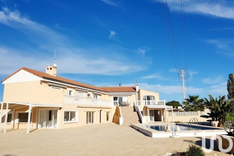 Продажа дома в Мутксамель, Аликанте, Испания 9 спален, 690м2 №153752 - фото 2