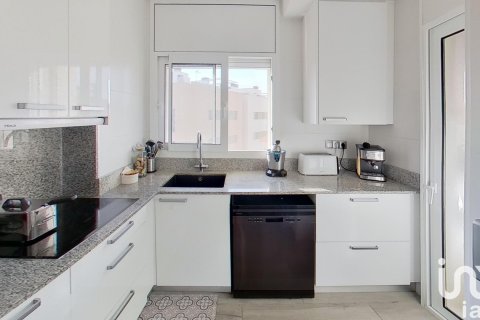 Huoneisto myytävänä Torredembarra, Tarragona, Espanja, 4 makuuhuonetta, 117 m2 No. 153754 - kuva 12