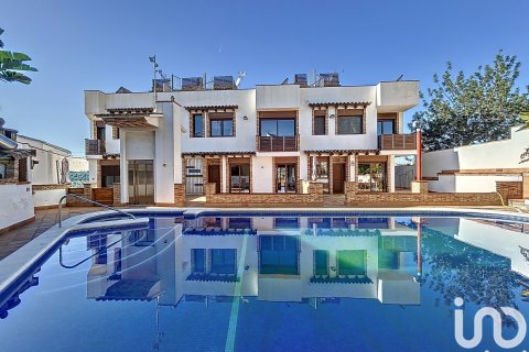 Talo myytävänä Vilanova i la Geltru, Barcelona, Espanja, 4 makuuhuonetta, 259 m2 No. 153756 - kuva 2