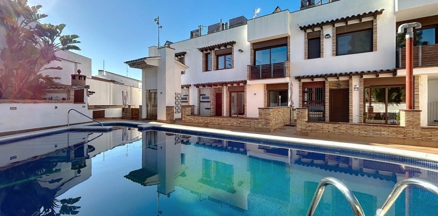 Talo Vilanova i la Geltru, Barcelona, Espanja 4 makuuhuonetta, 259 m2 No. 153756