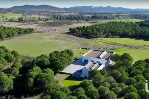 Talo myytävänä Alburquerque, Badajoz, Espanja, 3 makuuhuonetta, 478 m2 No. 153750 - kuva 5