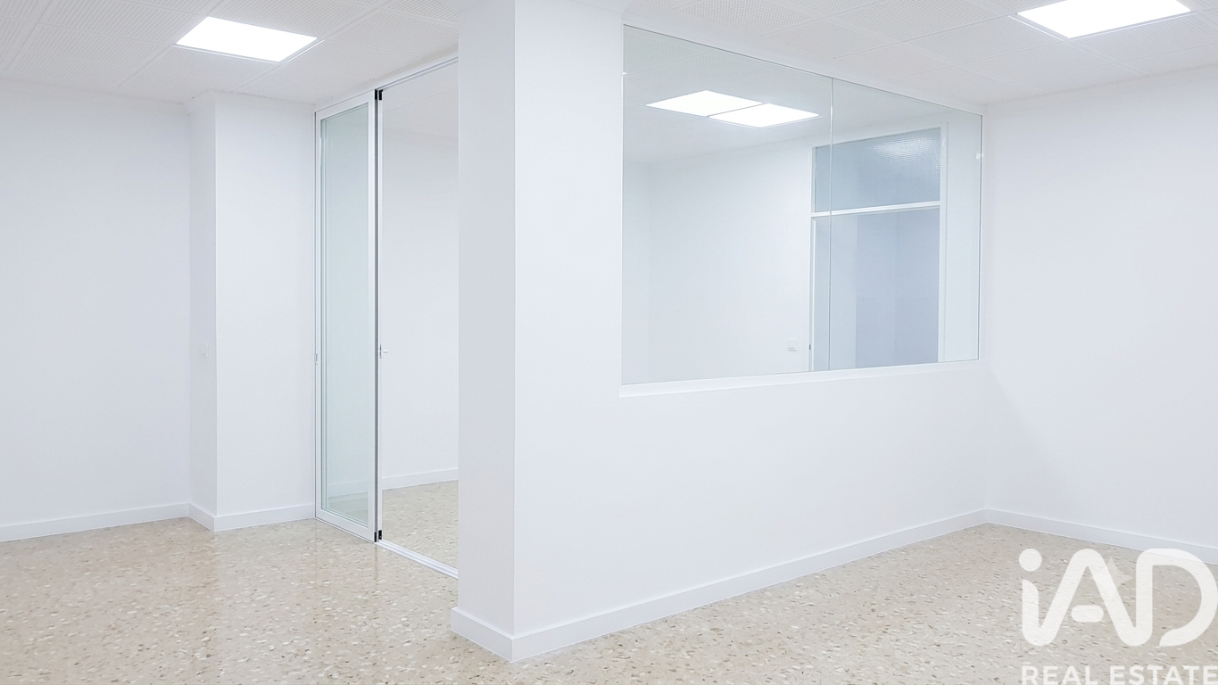 Commercial property in Alcoy, Alicante, Spain 167 sq.m. No. 187918