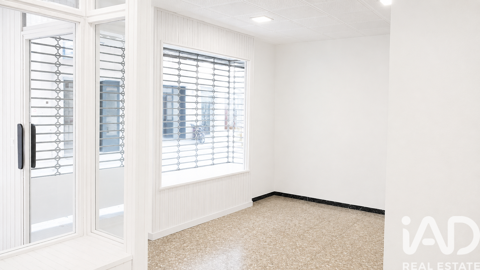 Commercial property in Alcoy, Alicante, Spain 167 sq.m. No. 187918