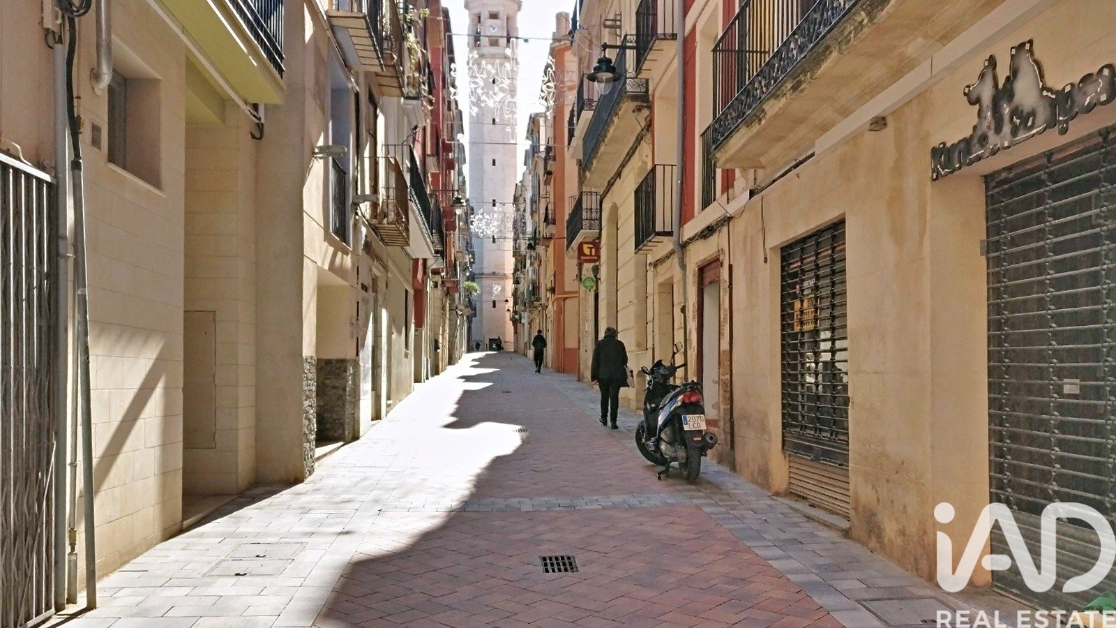 Commercial property in Alcoy, Alicante, Spain 167 sq.m. No. 187918