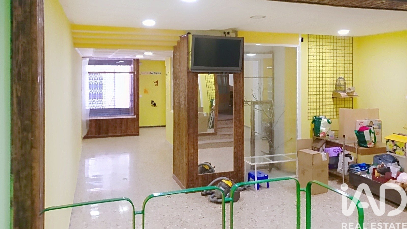 Commercial property in Alcoy, Alicante, Spain 167 sq.m. No. 187918