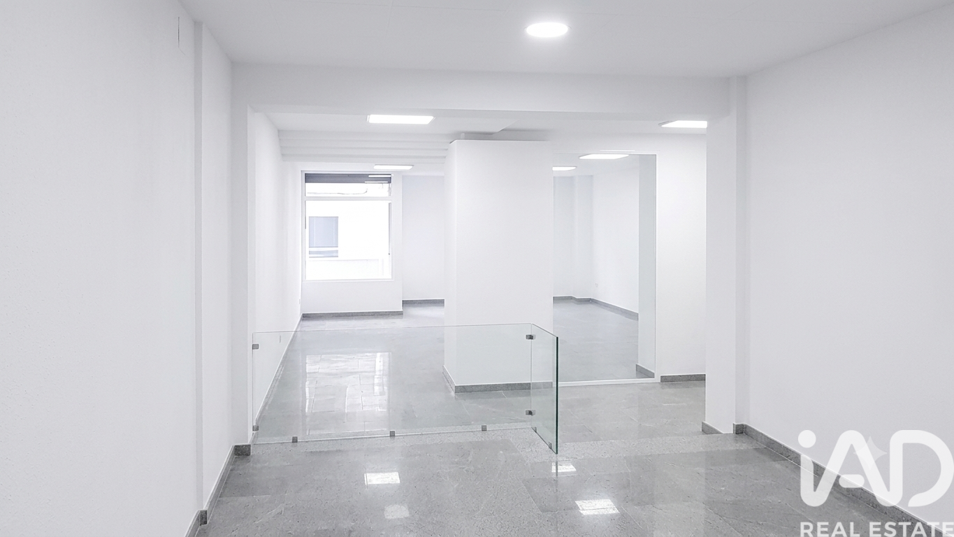 Commercial property in Alcoy, Alicante, Spain 167 sq.m. No. 187918