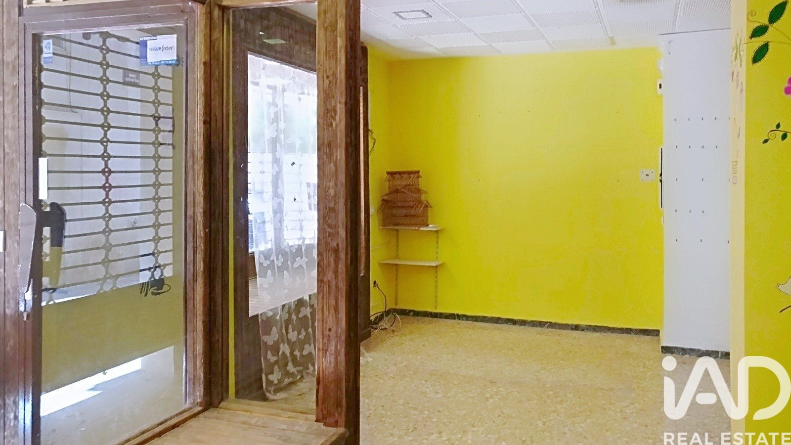 Commercial property in Alcoy, Alicante, Spain 167 sq.m. No. 187918