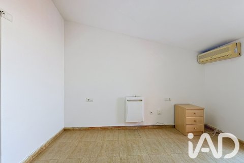 Продажа дуплекса в Руби, Барселона, Испания 2 спальни, 98м2 №187919 - фото 23