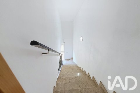 Продажа дуплекса в Руби, Барселона, Испания 2 спальни, 98м2 №187919 - фото 27