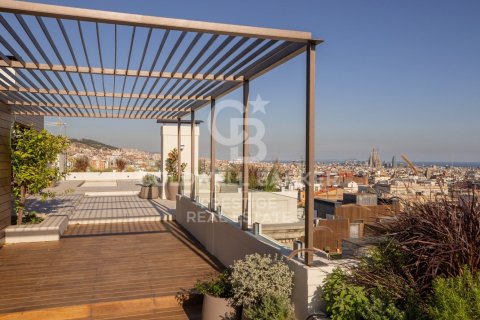 Kattohuoneisto myytävänä Barcelona, Espanja, 4 makuuhuonetta, 250 m2 No. 157278 - kuva 11