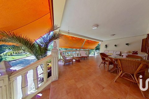 Сasa en venta en Elche, Alicante, España 5 dormitorios, 397 m2 No. 153448 - foto 12