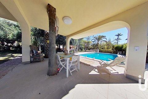 Сasa en venta en Elche, Alicante, España 5 dormitorios, 397 m2 No. 153448 - foto 15