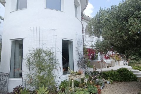 Hus till salu i Camarles, Tarragona, Spanien 6 sovrum, 350 kvm. Nr. 153445 - foto 26