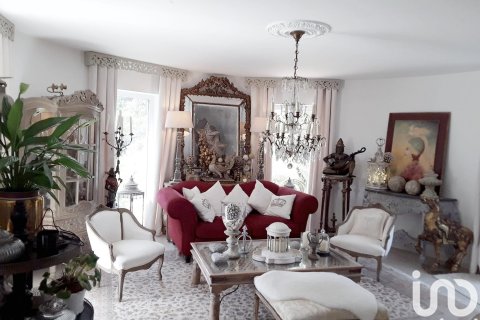 Hus till salu i Camarles, Tarragona, Spanien 6 sovrum, 350 kvm. Nr. 153445 - foto 3