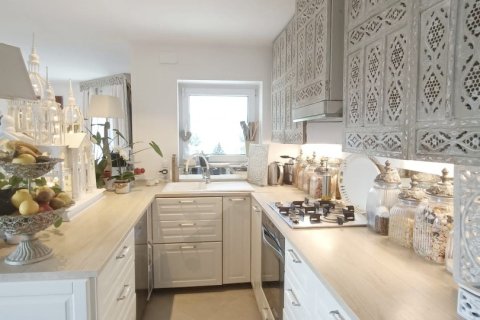 Hus till salu i Camarles, Tarragona, Spanien 6 sovrum, 350 kvm. Nr. 153445 - foto 9