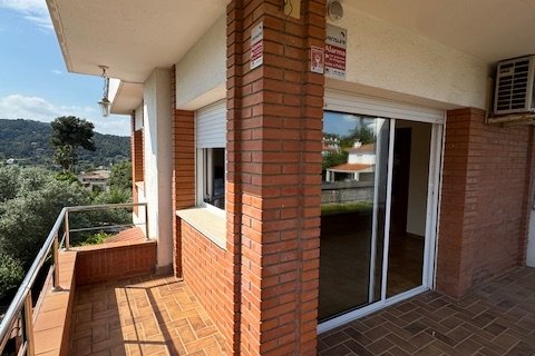 Dom w Corbera de Llobregat, Barcelona, Hiszpania 6 sypialni, 230 mkw. nr 153447 – zdjęcie 20