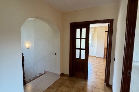 Dom w Corbera de Llobregat, Barcelona, Hiszpania 6 sypialni, 230 mkw. nr 153447 – zdjęcie 28