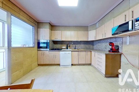 Wohnung zum Verkauf in Ulldecona, Tarragona, Spanien 5 Schlafzimmer, 210 m2 Nr. 184625 - Foto 9