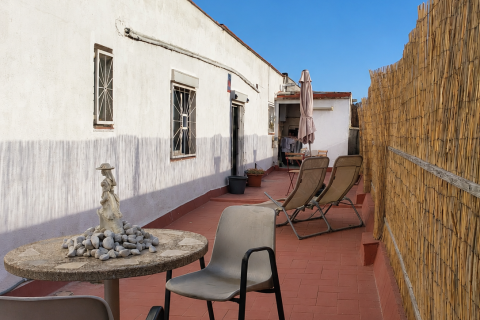 Penthouse for sale in Montcada i Reixac, Barcelona, Spain 3 bedrooms, 70 sq.m. No. 184626 - photo 2