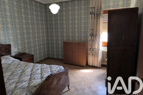 House for sale in Valderas, Leon, Spain 11 bedrooms, 978 sq.m. No. 184704 - photo 29