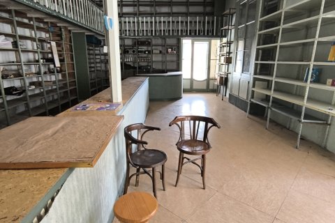 House for sale in Valderas, Leon, Spain 11 bedrooms, 978 sq.m. No. 184704 - photo 4