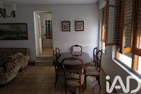House for sale in Valderas, Leon, Spain 11 bedrooms, 978 sq.m. No. 184704 - photo 18