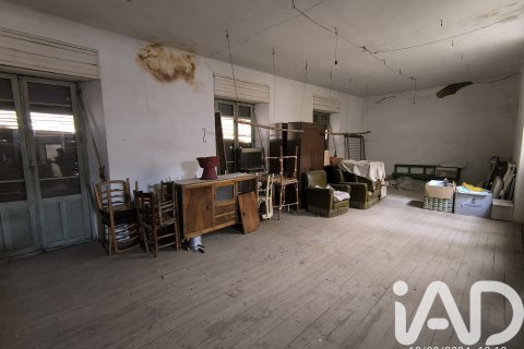 House for sale in Valderas, Leon, Spain 11 bedrooms, 978 sq.m. No. 184704 - photo 30