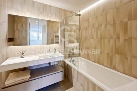 Apartment à vendre à Barcelona, Espagne, 2 chambres, 146 m2 No. 179188 - photo 19