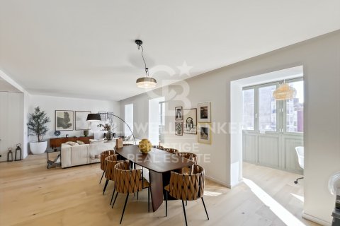 Apartment à Barcelona, Espagne 2 chambres, 146 m2 No. 179188